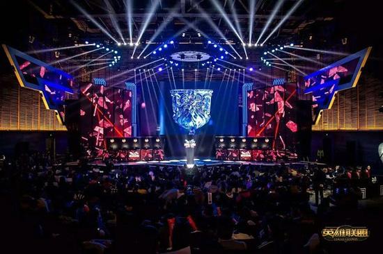 出极高的专 出极高的专