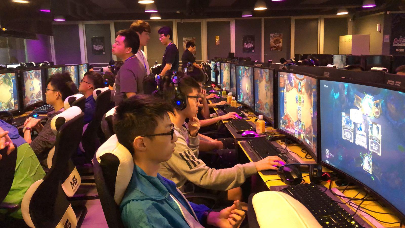 她终于在2 她终于在2