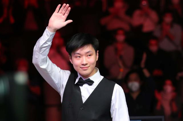 月份的首秀 月份的首秀